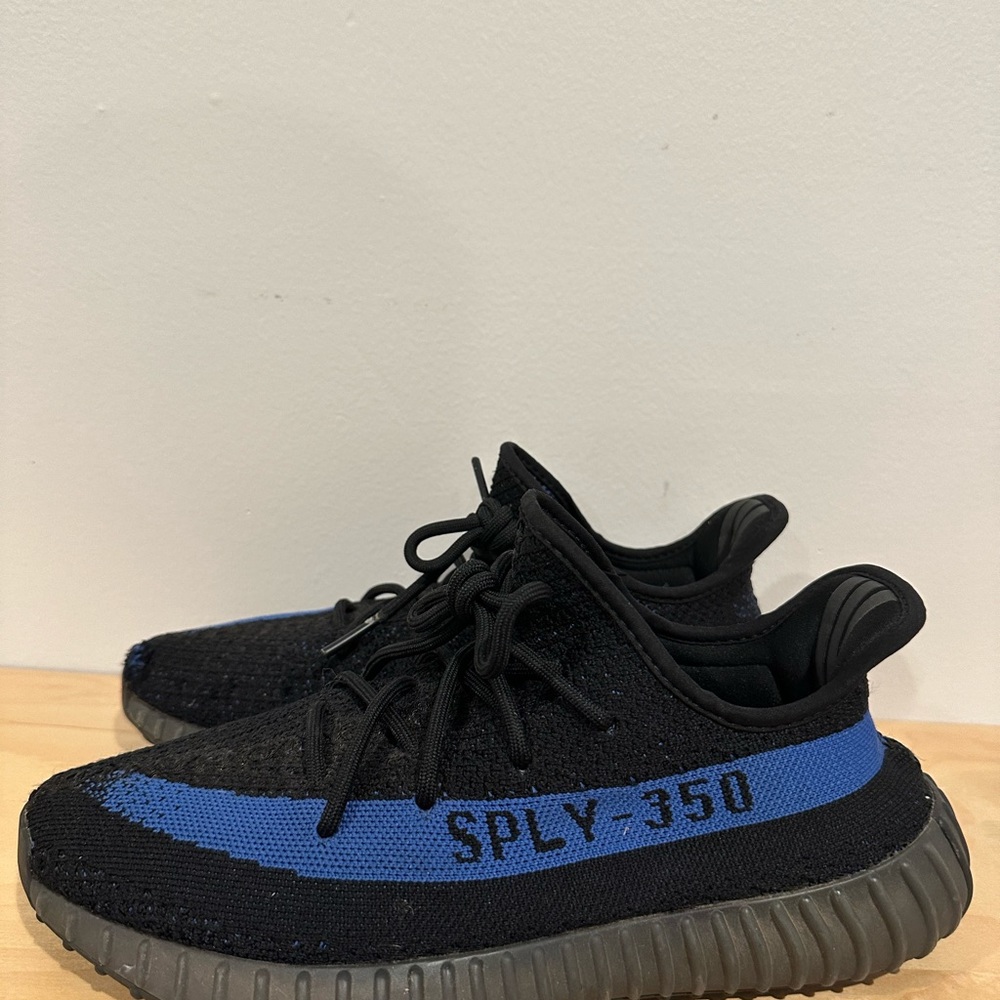 Adidas Yeezy 350 dazzling blue